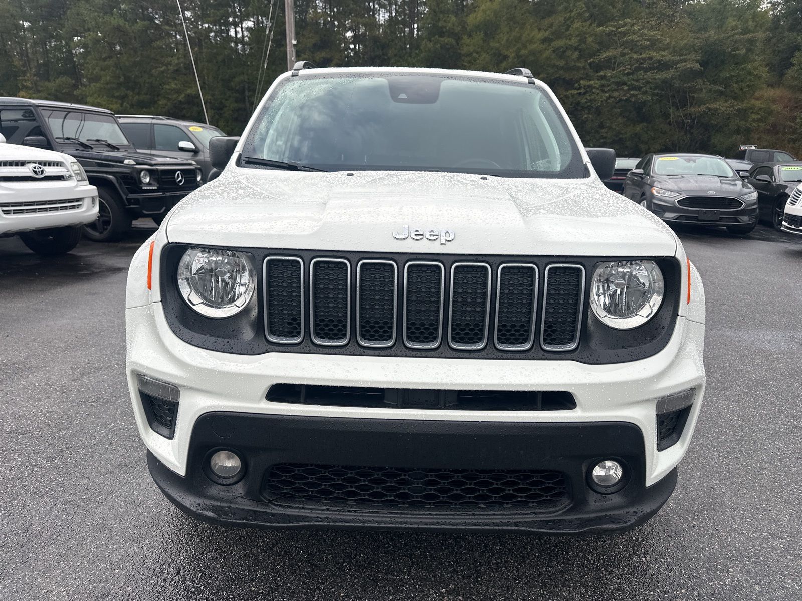 2022 Jeep Renegade Latitude photo 2