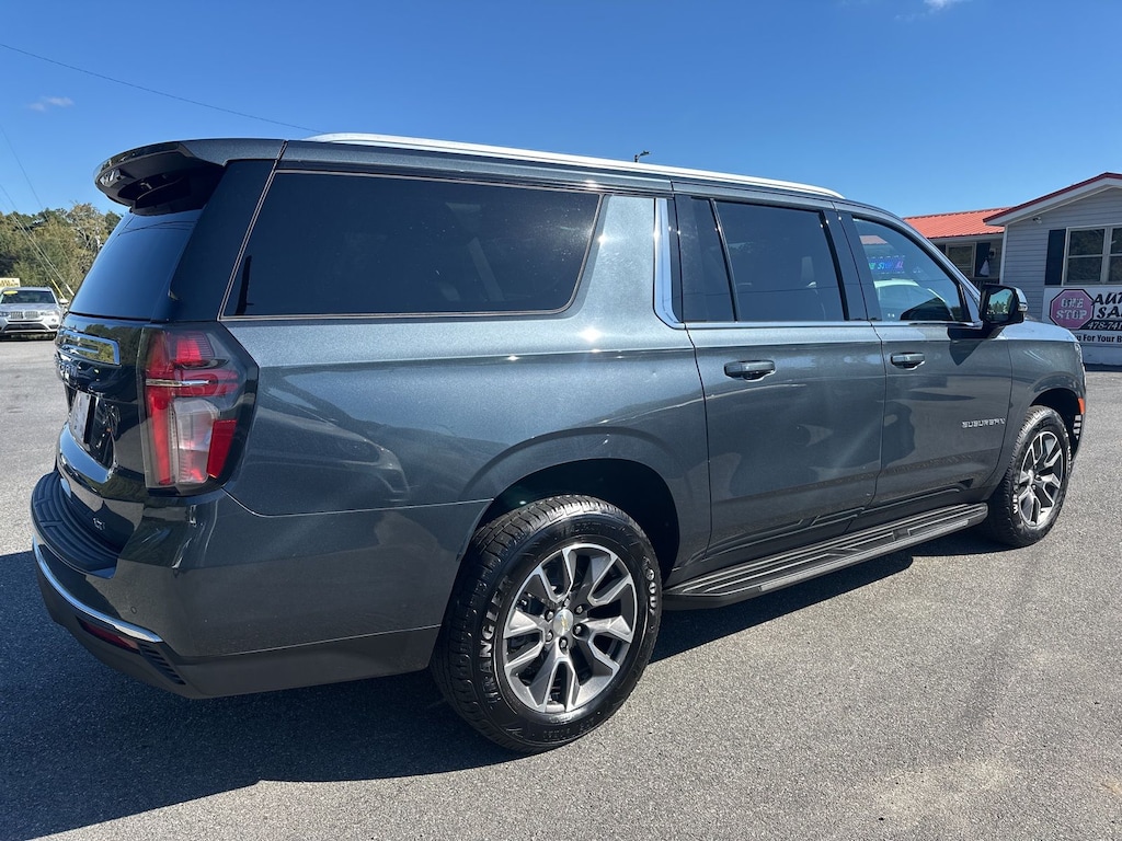 Used 2021 Chevrolet Suburban LT SUV