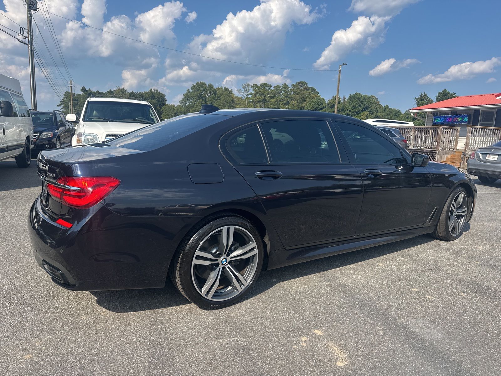 2019 Bmw 750i Sedan photo 4