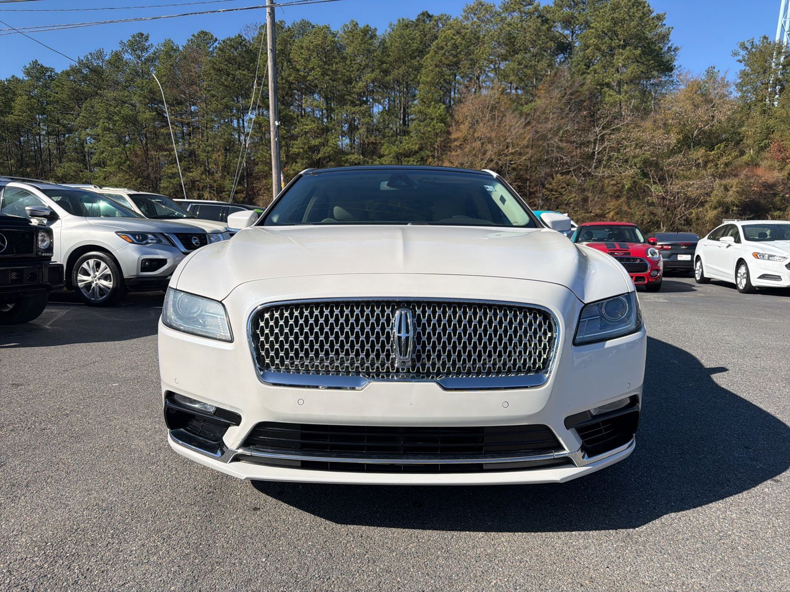 2017 Lincoln Continental Reserve photo 2