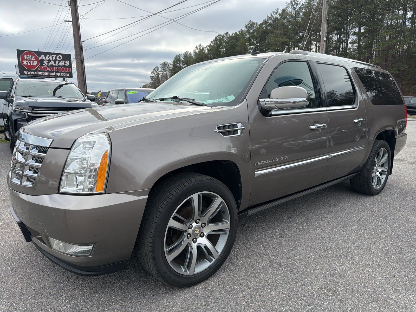 2012 Cadillac Escalade ESV AWD Luxury's photo