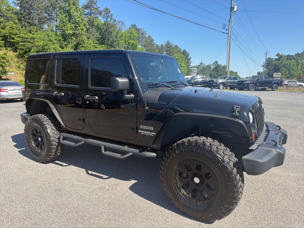 Used 2013 Jeep Wrangler Unlimited Sport SUV