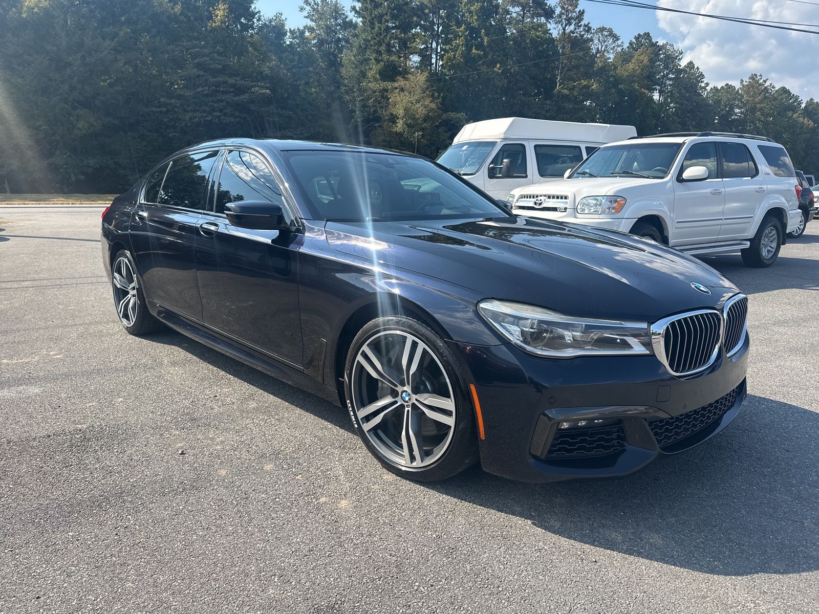 2019 Bmw 750i Sedan photo 3
