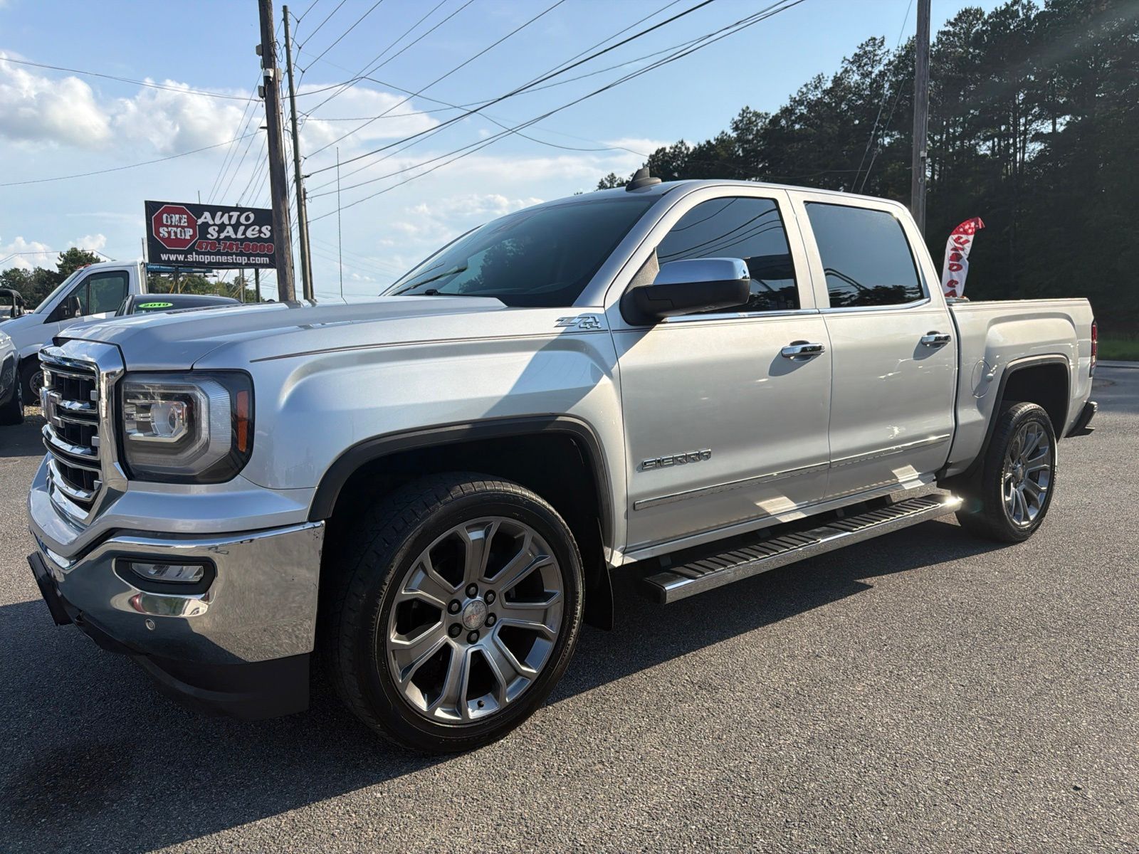 2017 GMC Sierra 4WD Crew Cab Short Box SLT's photo