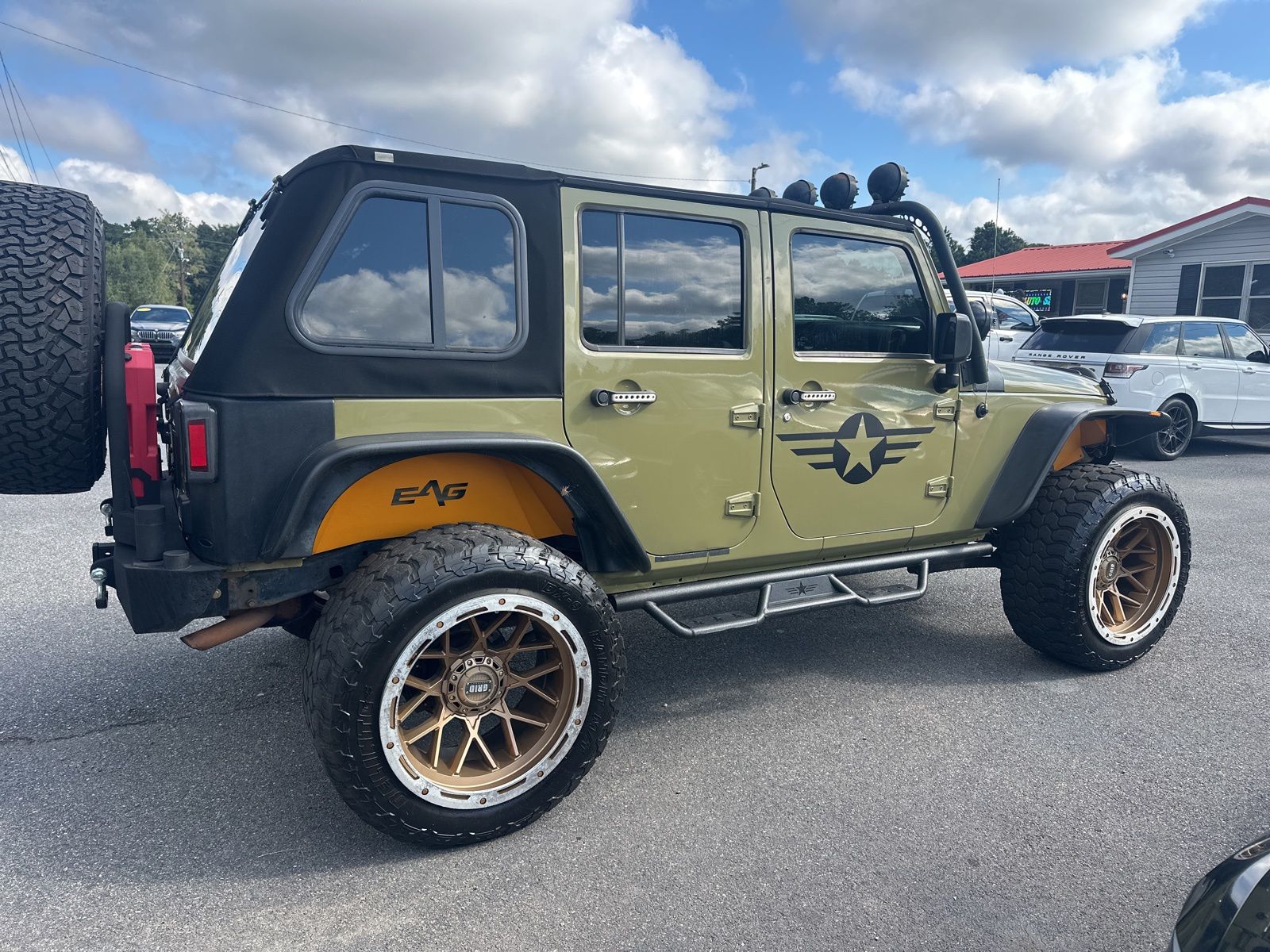 2013 Jeep Wrangler Unlimited Rubicon photo 4
