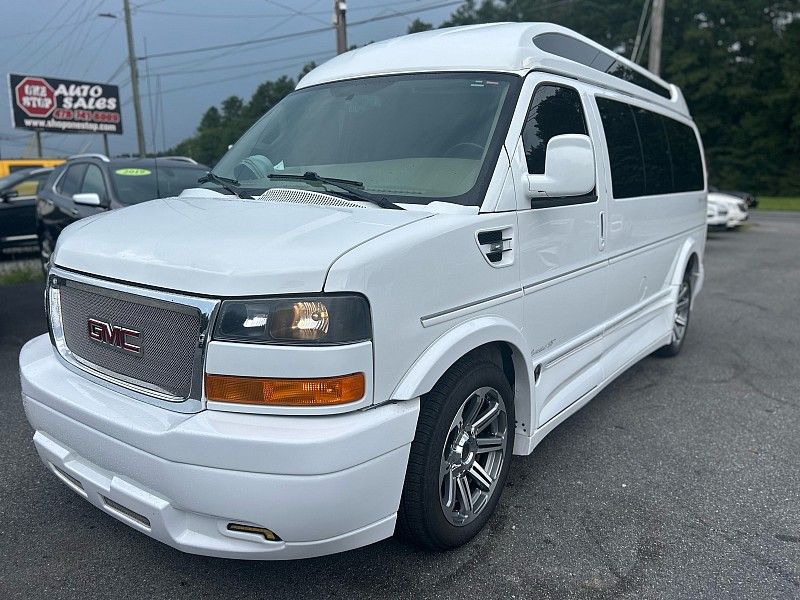 2016 Gmc Savana 2500 Cargo photo 2