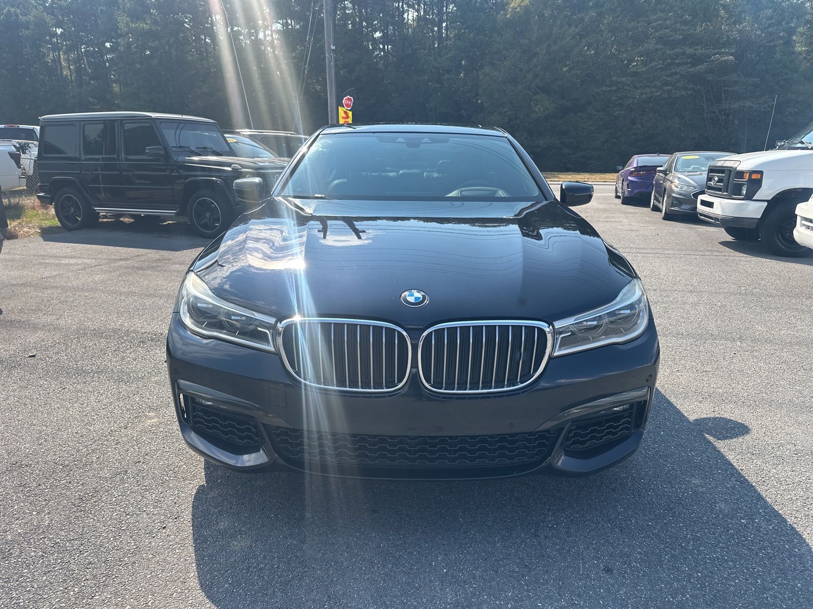 2019 Bmw 750i Sedan photo 2