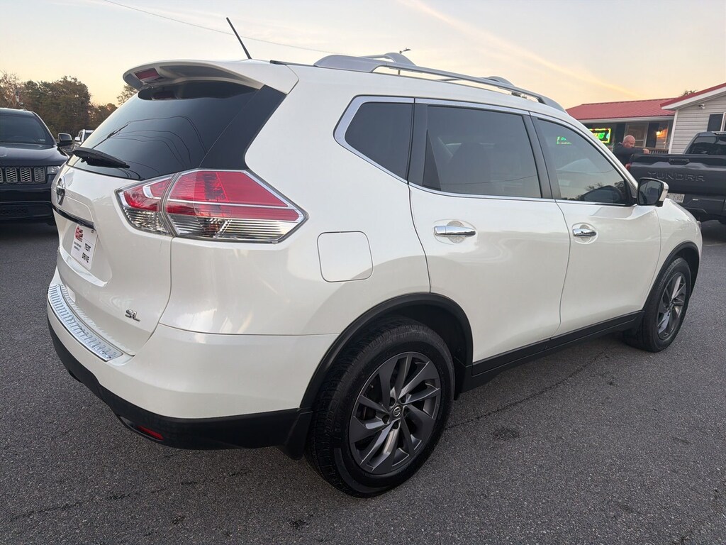 Used 2016 Nissan Rogue SL SUV