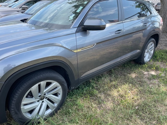 Used 2021 Volkswagen Atlas Cross Sport SE w/Tech with VIN 1V2WC2CA5MC220996 for sale in Austin, TX