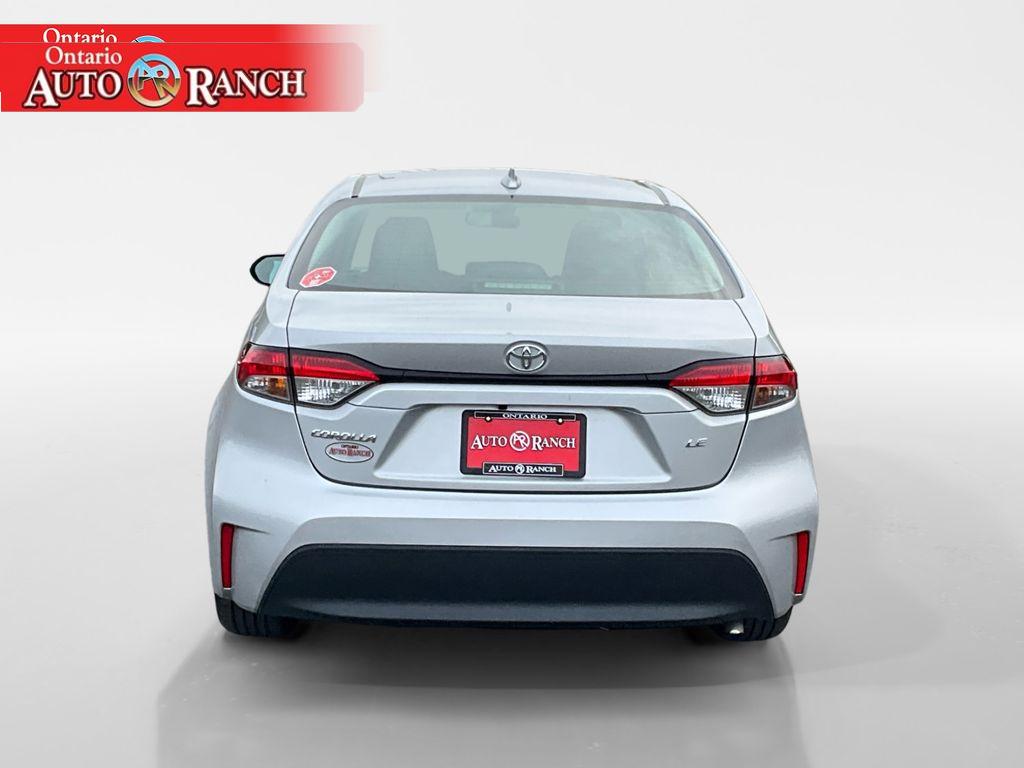 2023 Toyota Corolla LE photo 4