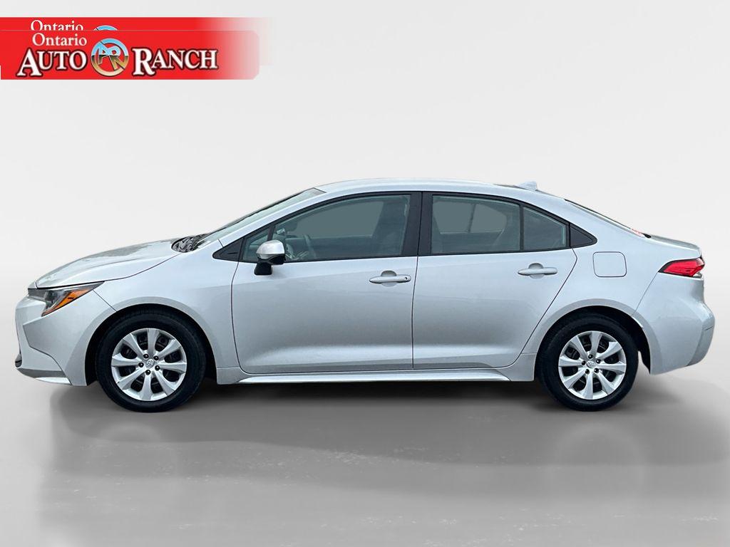 2023 Toyota Corolla LE photo 2