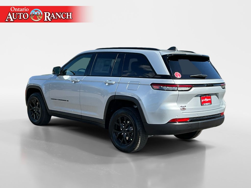 2025 Jeep Grand Cherokee Altitude X photo 3