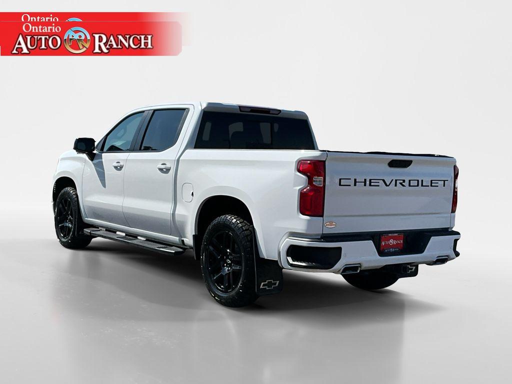 2024 Chevrolet Silverado 1500 RST photo 3
