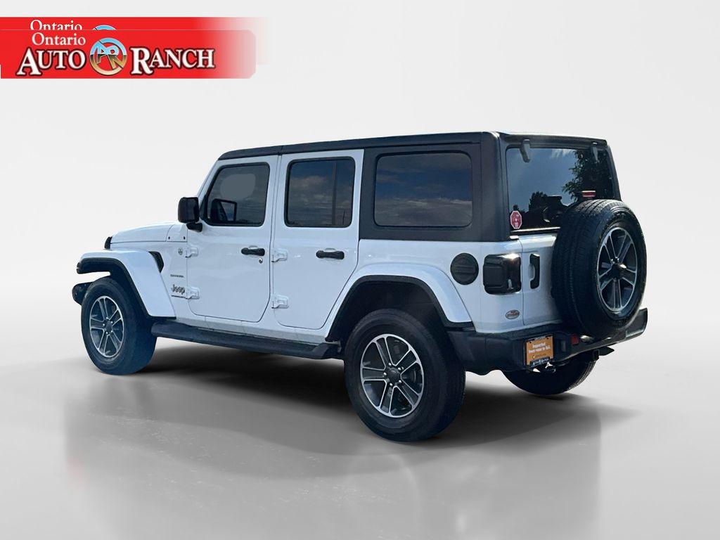 2023 Jeep Wrangler Sahara photo 3