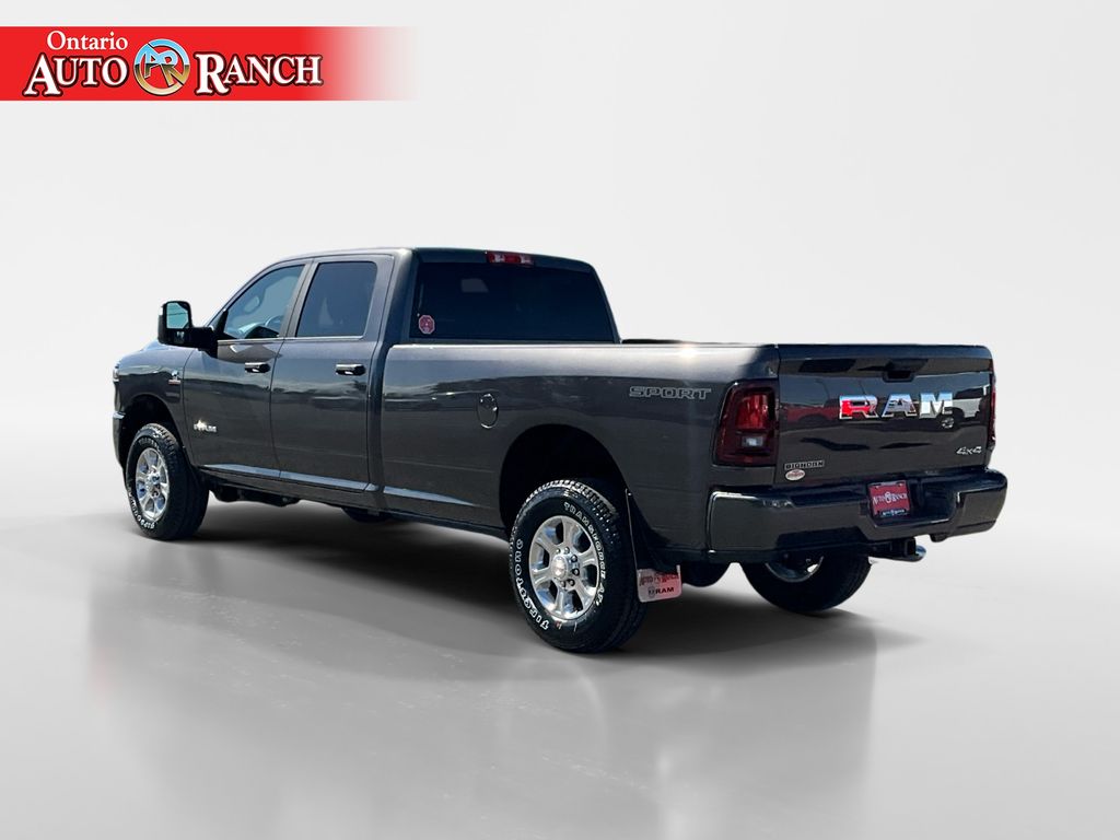 2025 Ram 3500 Big Horn photo 3