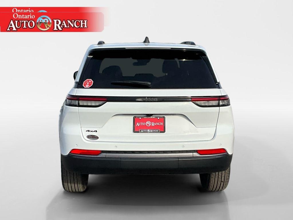 New 2026 Jeep Grand Cherokee Laredo Altitude Sport Utility