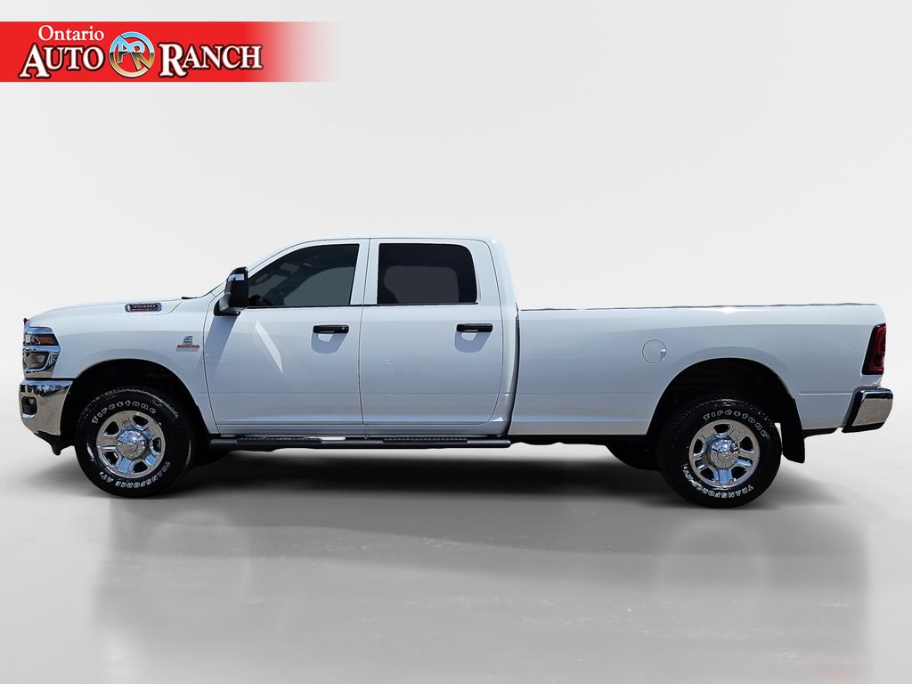2025 Ram 3500 Tradesman photo 2