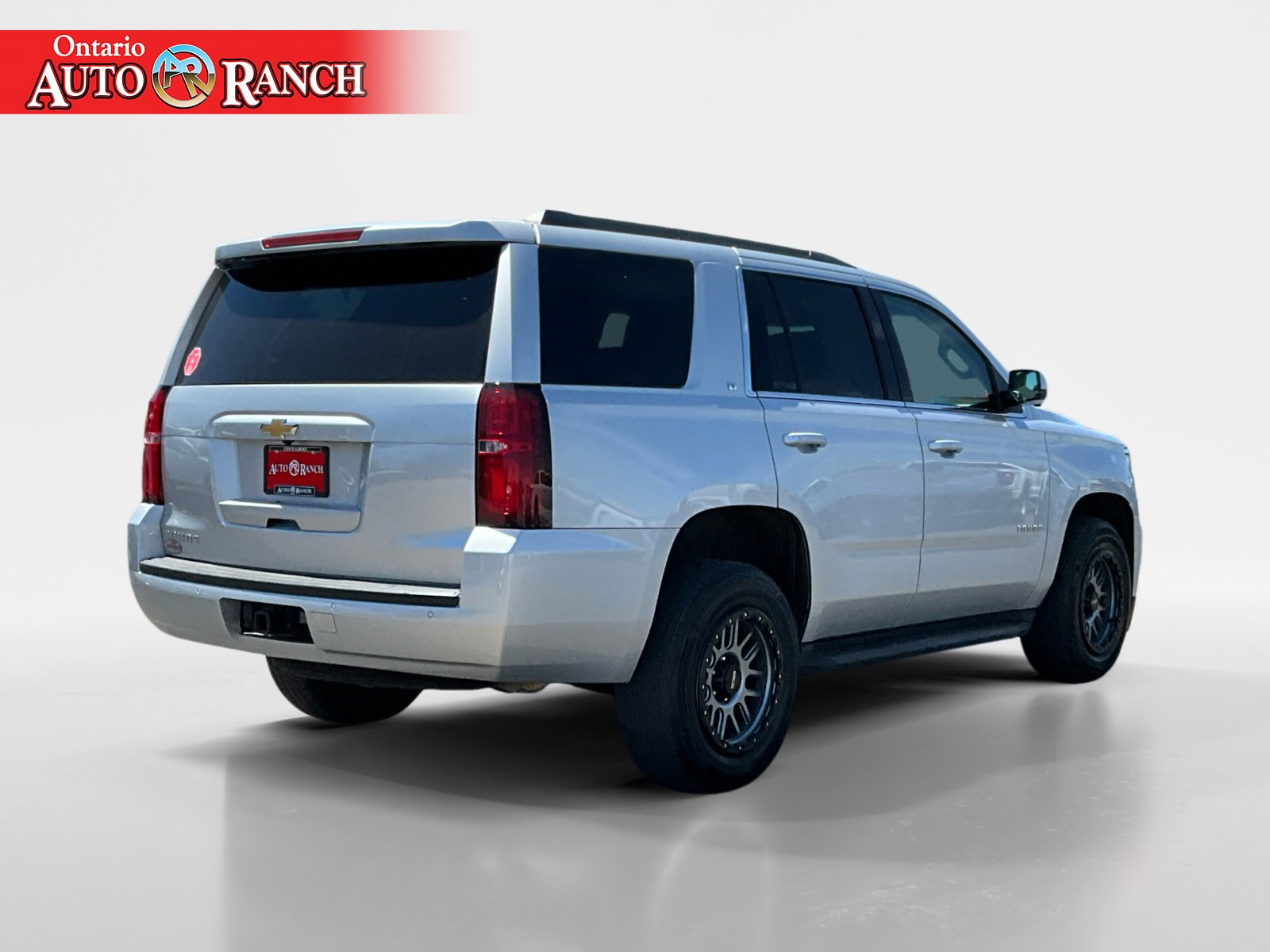 Used 2019 Chevrolet Tahoe LT with VIN 1GNSKBKC2KR329780 for sale in Ontario, OR