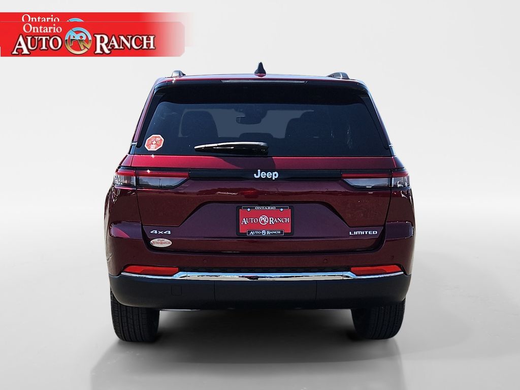 2025 Jeep Grand Cherokee Limited photo 4