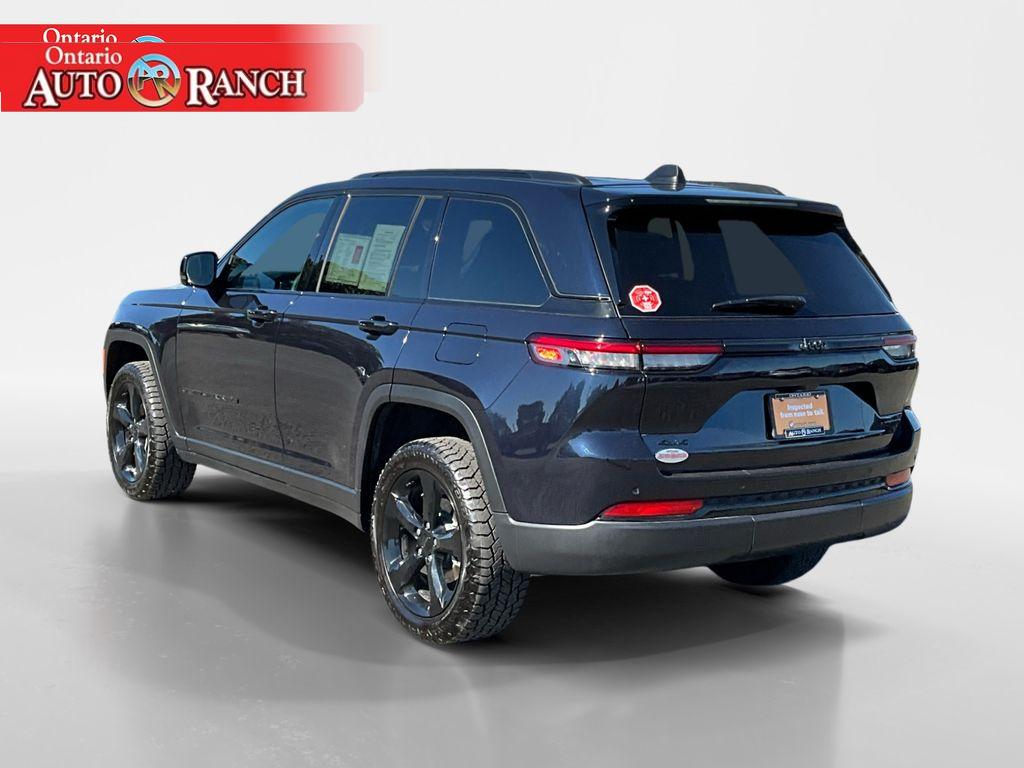2024 Jeep Grand Cherokee Limited photo 3