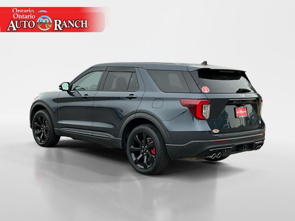 2022 Ford Explorer ST photo 2
