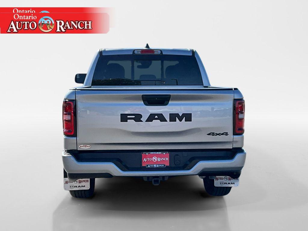 2025 Ram 1500 Tradesman photo 4