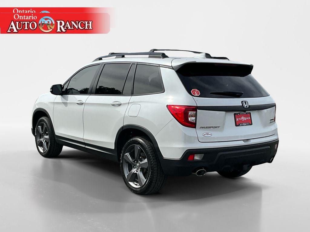 2021 Honda Passport Touring photo 2