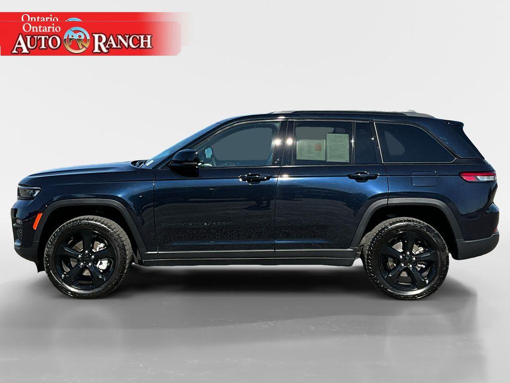 2024 Jeep Grand Cherokee Limited photo 2