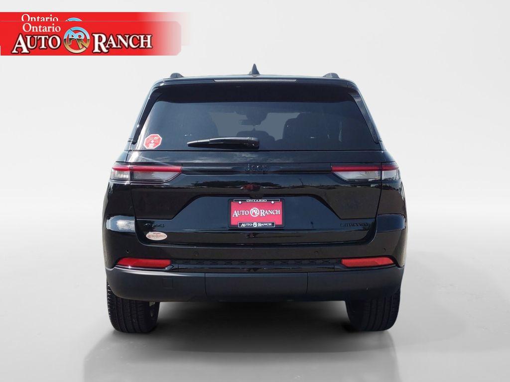 2025 Jeep Grand Cherokee Limited photo 4
