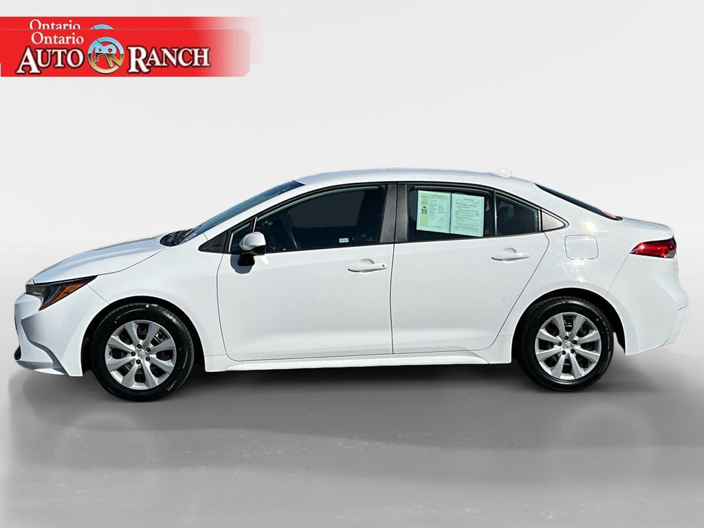 2023 Toyota Corolla LE photo 2