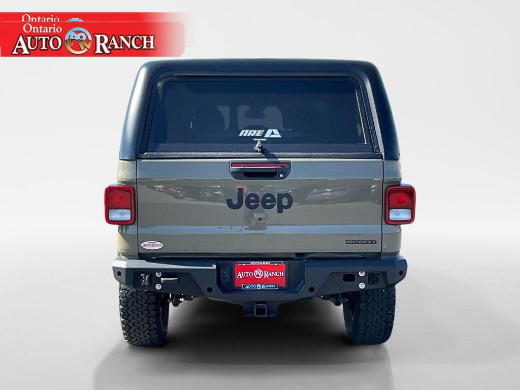 2020 Jeep Gladiator Sport S photo 3