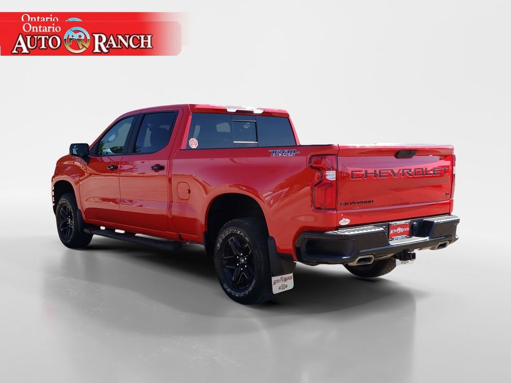 2022 Chevrolet Silverado LT Trail Boss 1500 photo 2
