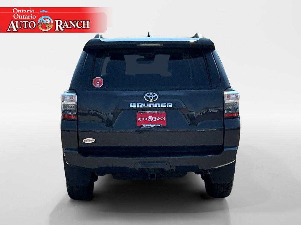 2024 Toyota 4Runner SR5 Premium photo 4