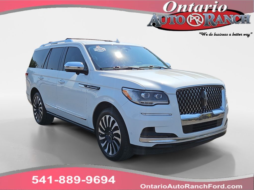 2022 Lincoln Navigator SUV 