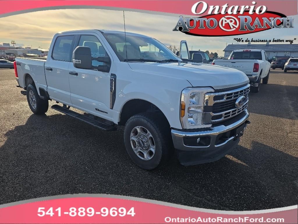 Used 2025 Ford F-250 XLT Truck Crew Cab