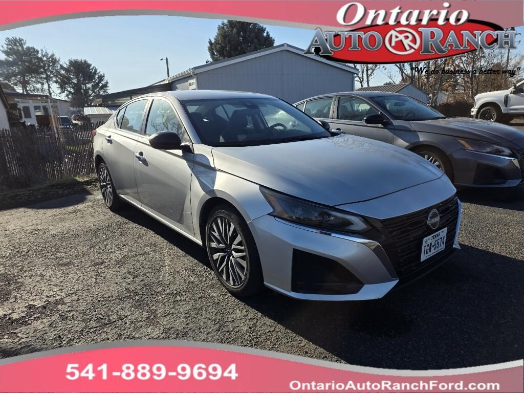 Used 2024 Nissan Altima 2.5 SV Sedan