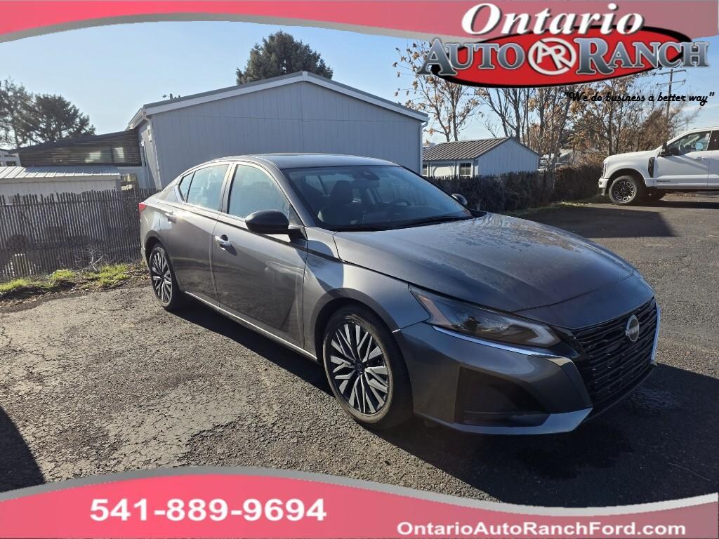 Used 2024 Nissan Altima 2.5 SV Sedan