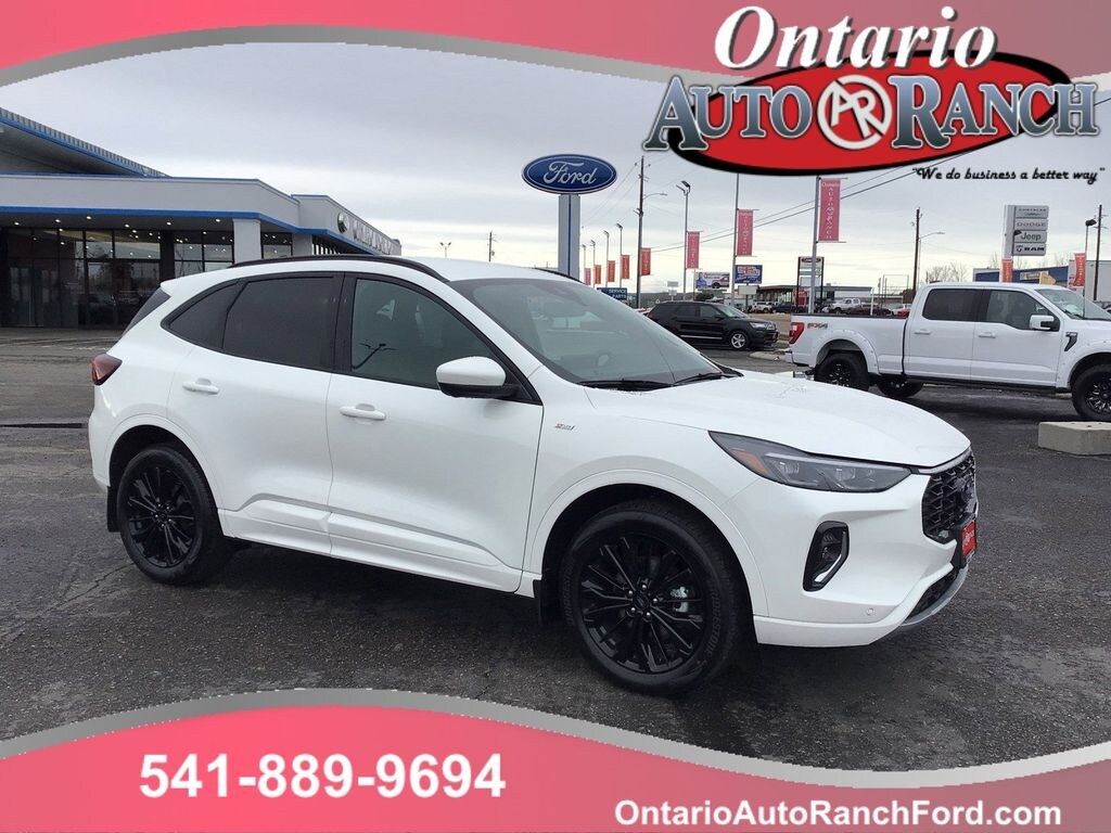 New 2023 Ford Escape ST-Line Elite SUV