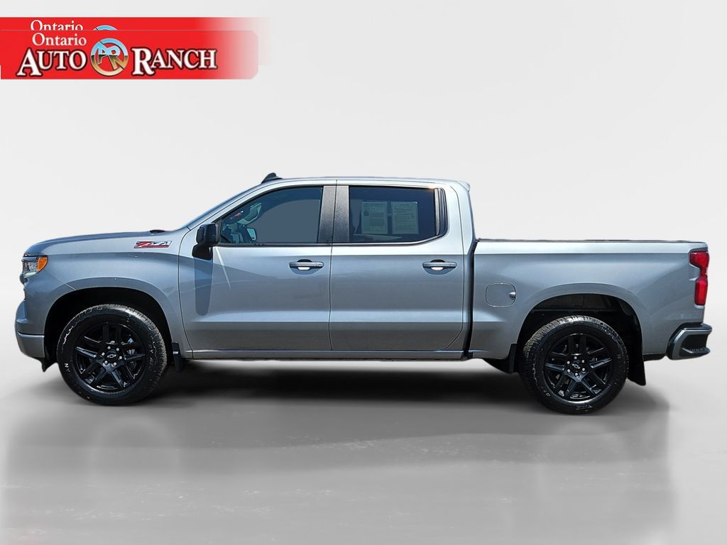 2023 Chevrolet Silverado 1500 RST photo 2