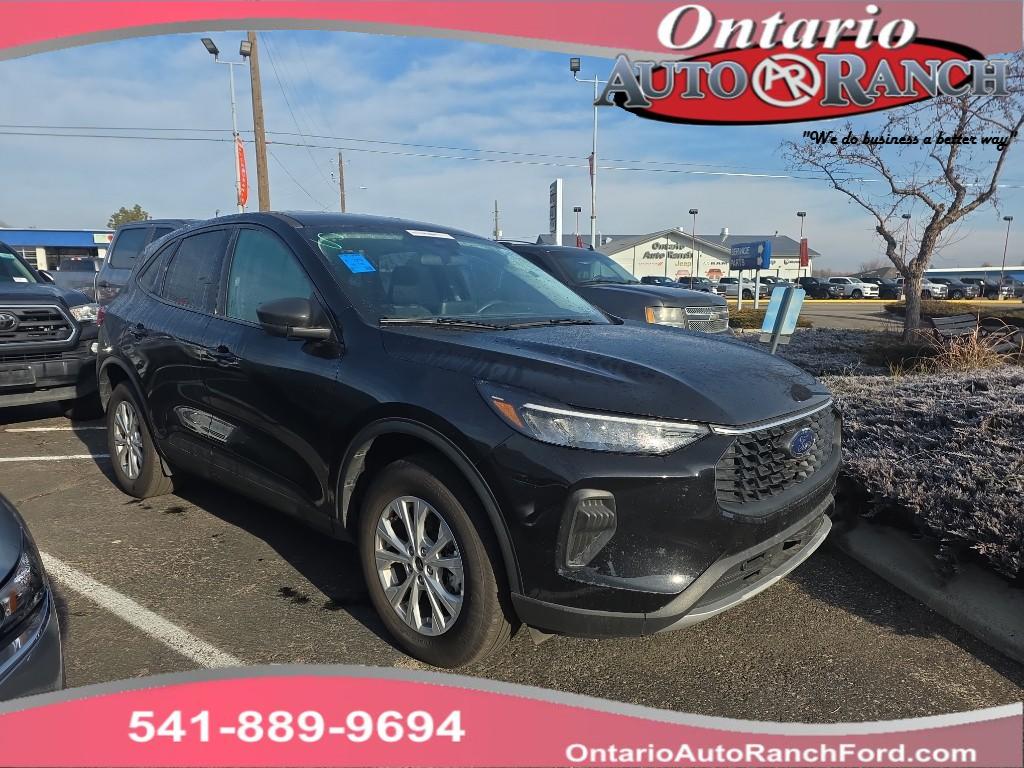 2025 Ford Escape Base's photo