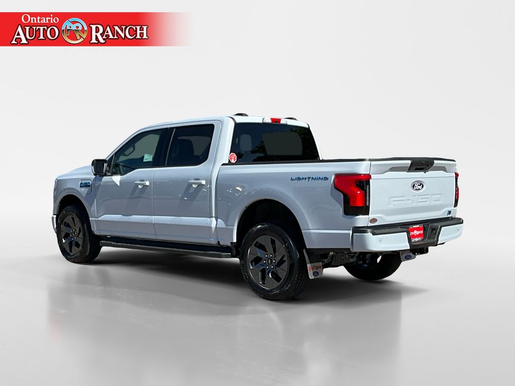 2025 Ford F-150 Lightning XLT photo 3