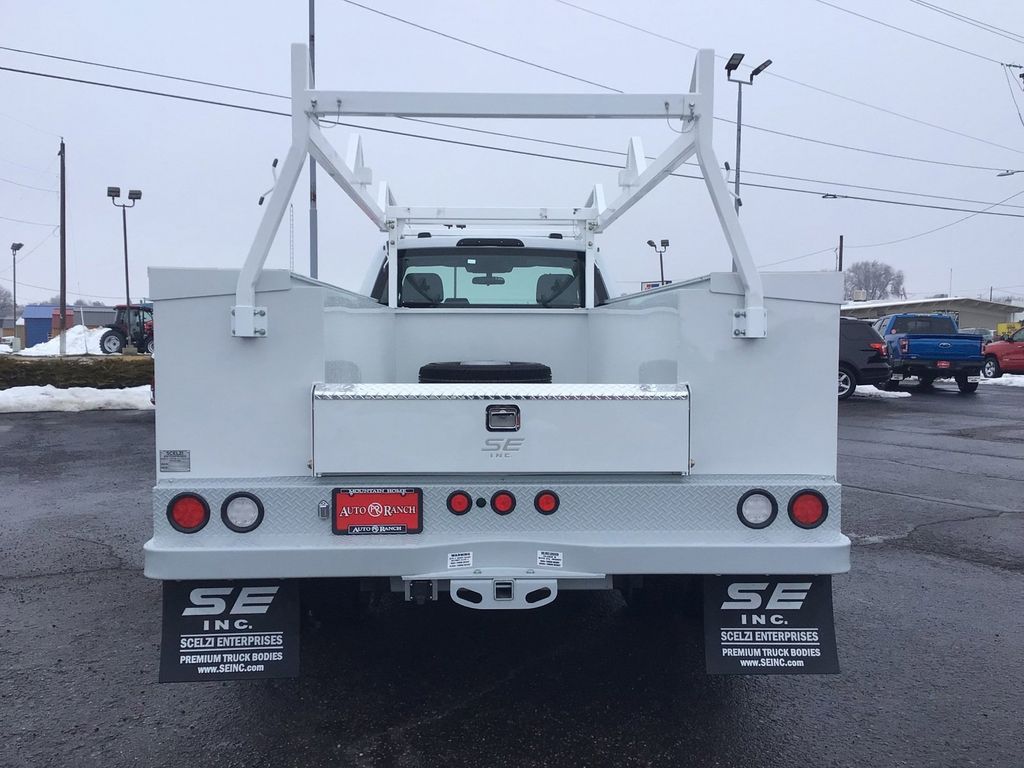2023 Ford F-350 XL photo 4