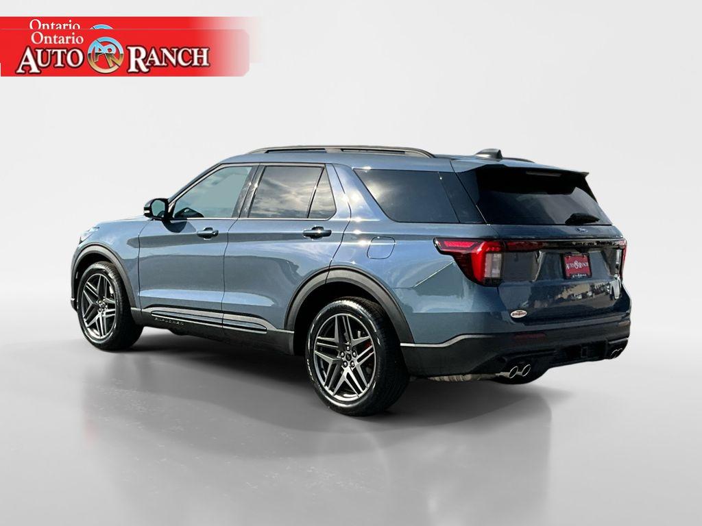 2025 Ford Explorer ST photo 2