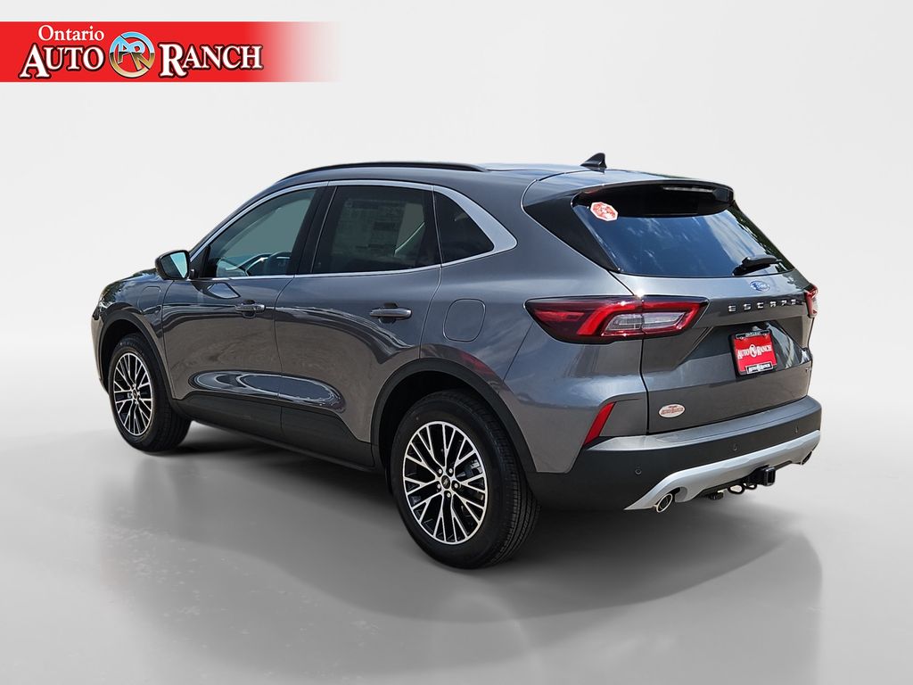 2025 Ford Escape photo 3