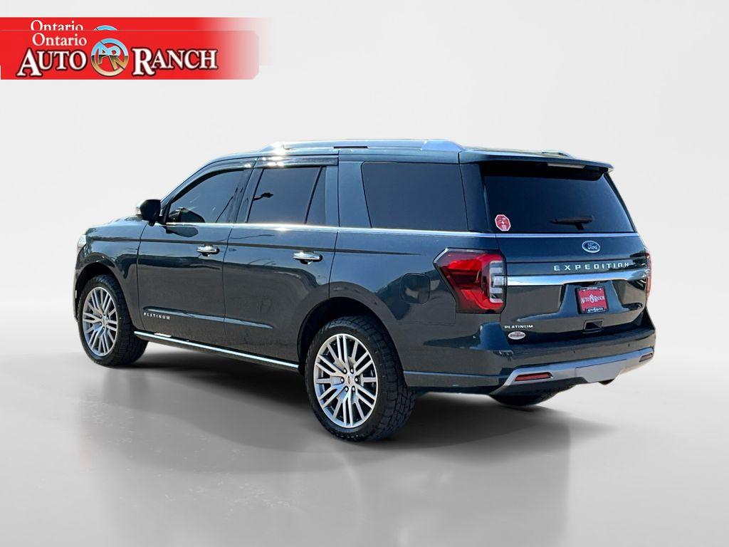 2022 Ford Expedition Platinum photo 2