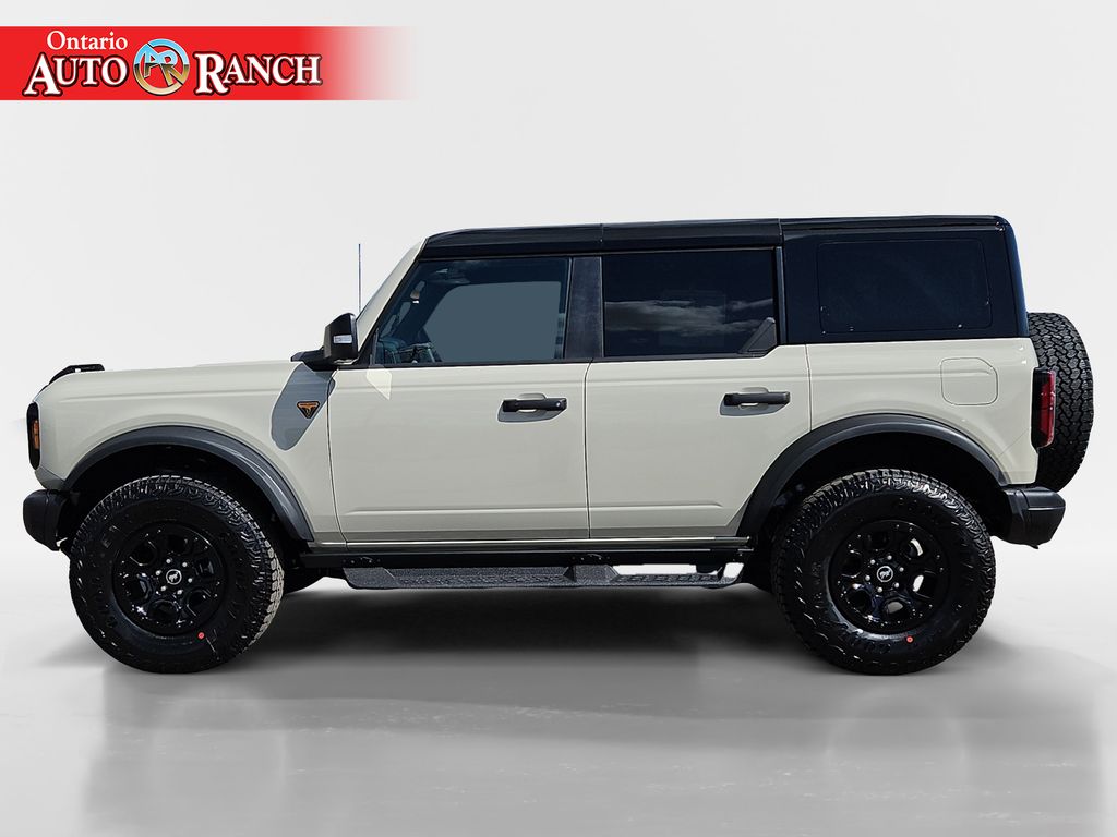 2025 Ford Bronco Badlands photo 2