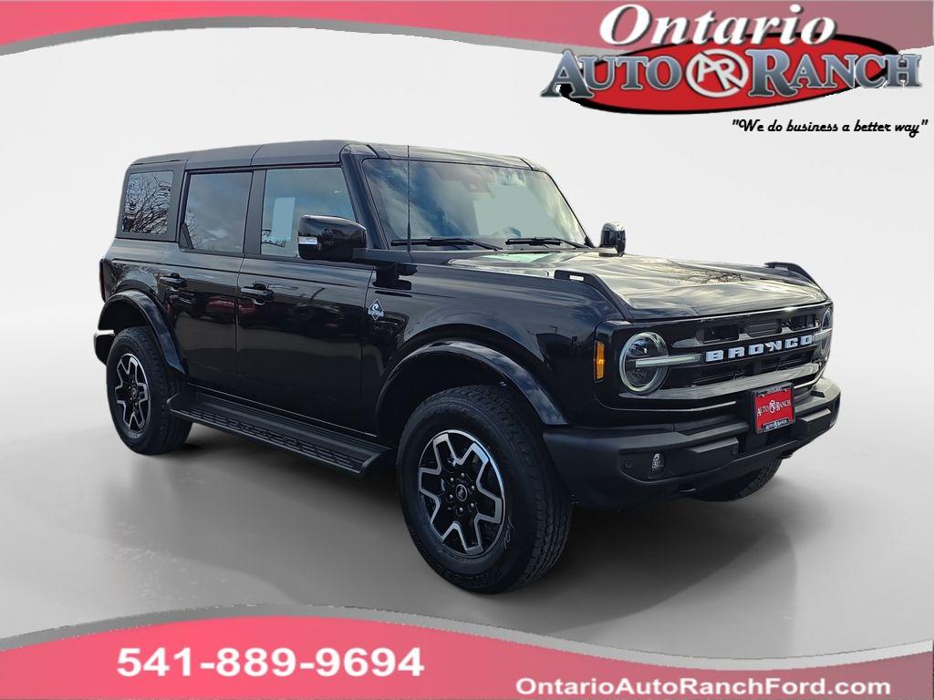 2025 Ford Bronco 4-Door Outer Banks's photo