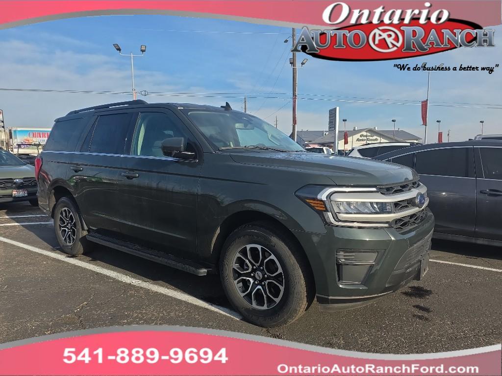 2022 Ford Expedition XLT's photo