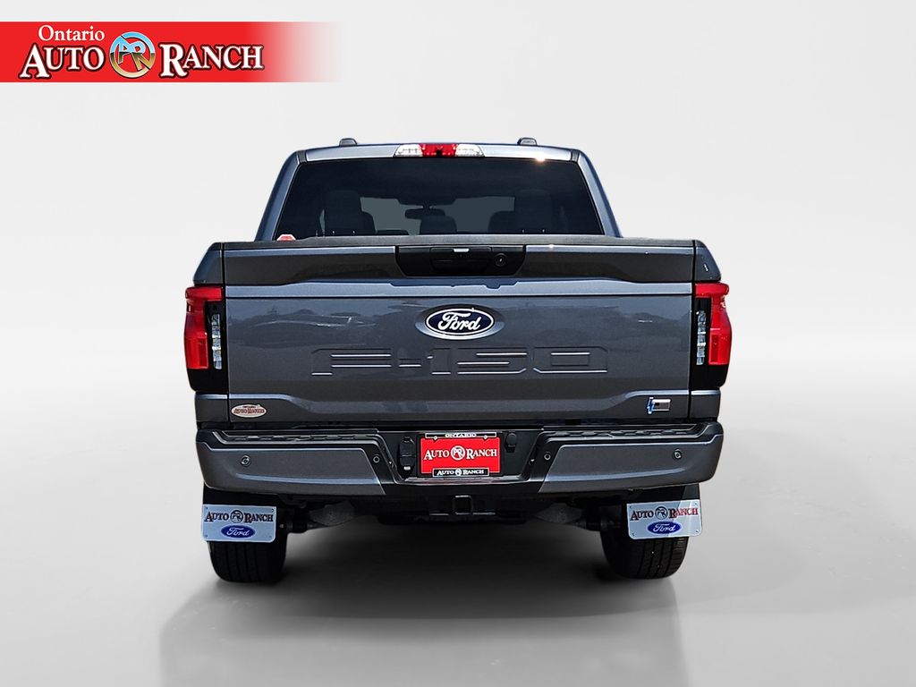2025 Ford F-150 Lightning photo 4