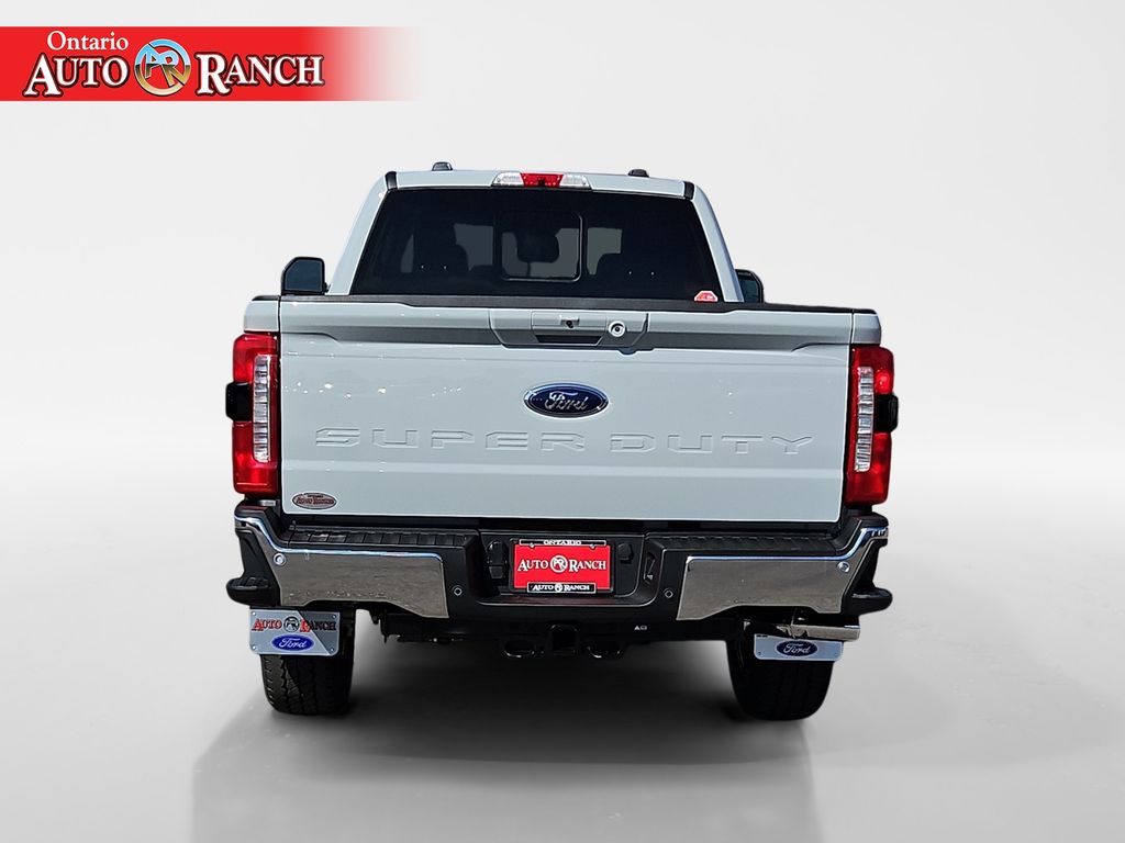 2025 Ford F-350 Lariat photo 4